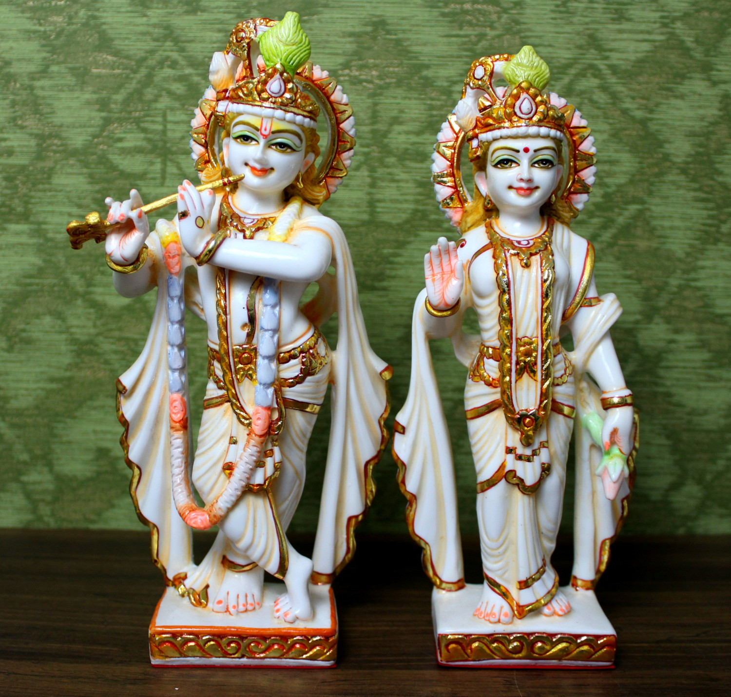 MARBLE DUST RADHA KRISHNA WITH SQUARE BASE