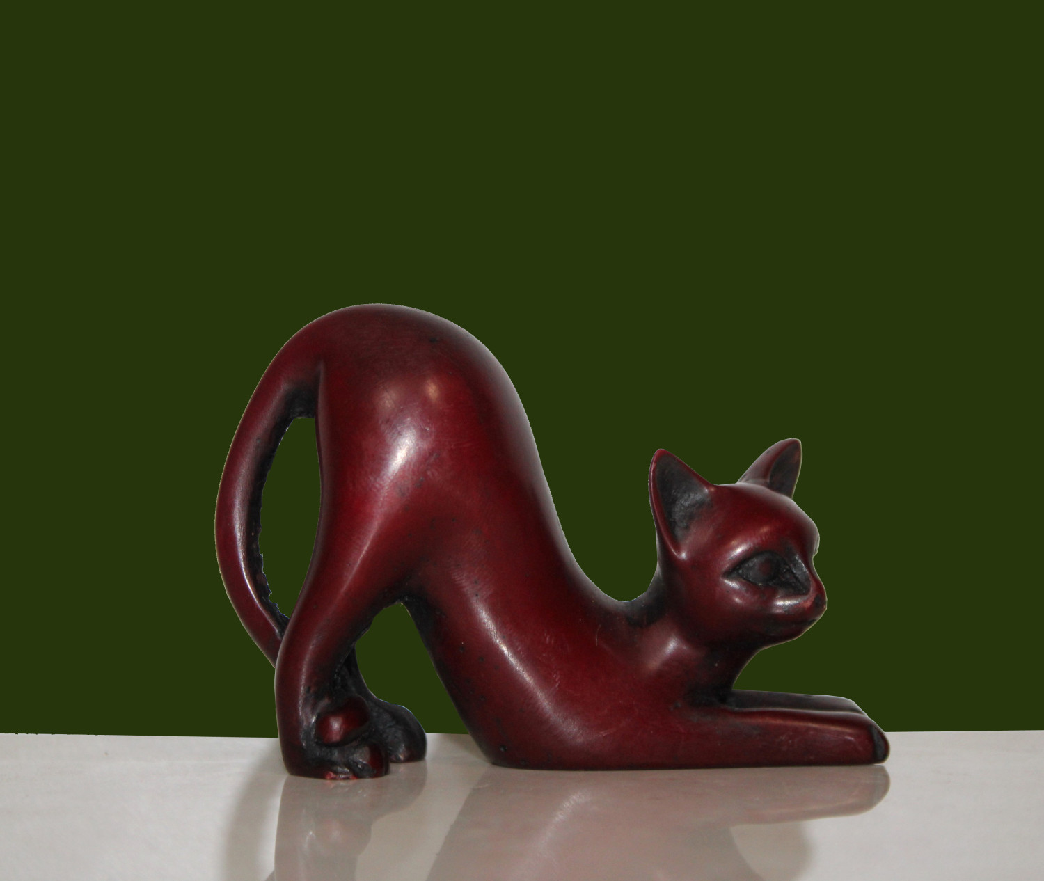 Resin Sleeping Cat Plain