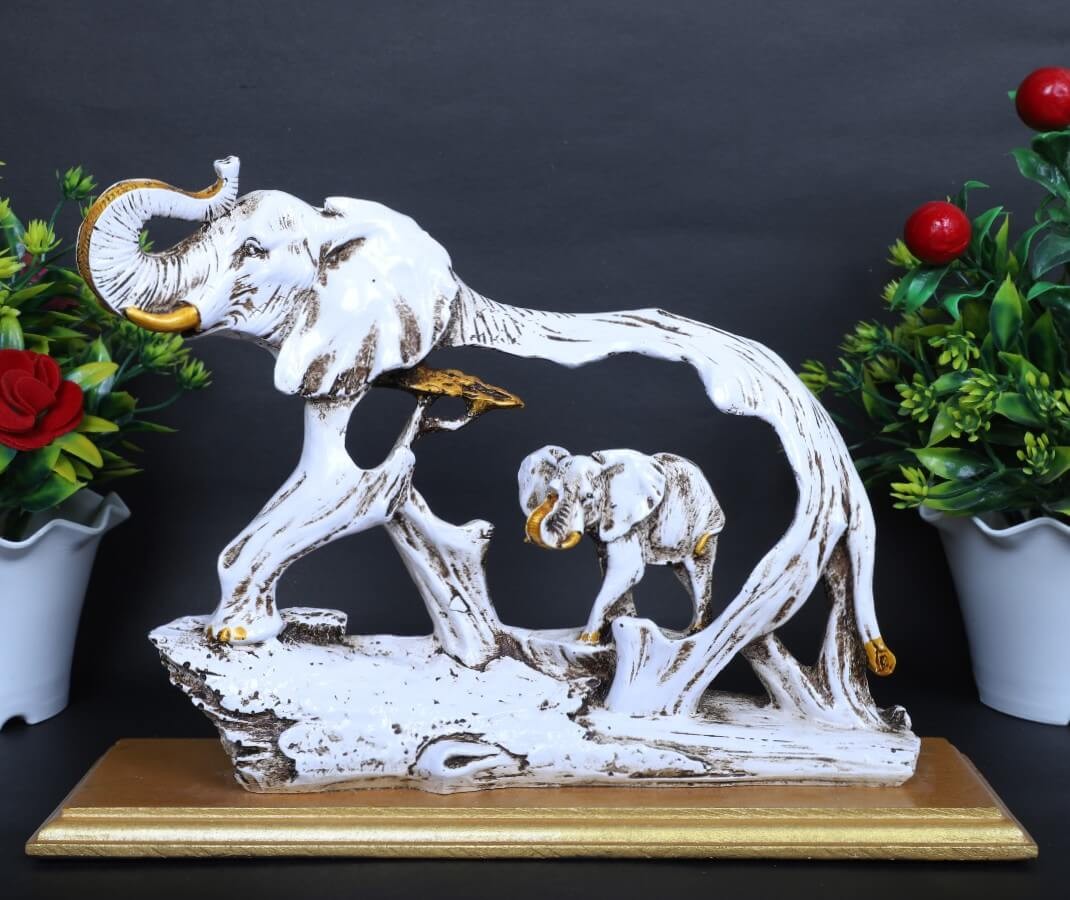 TABLE DÉCOR ELEPHANT IN ELEPHANT