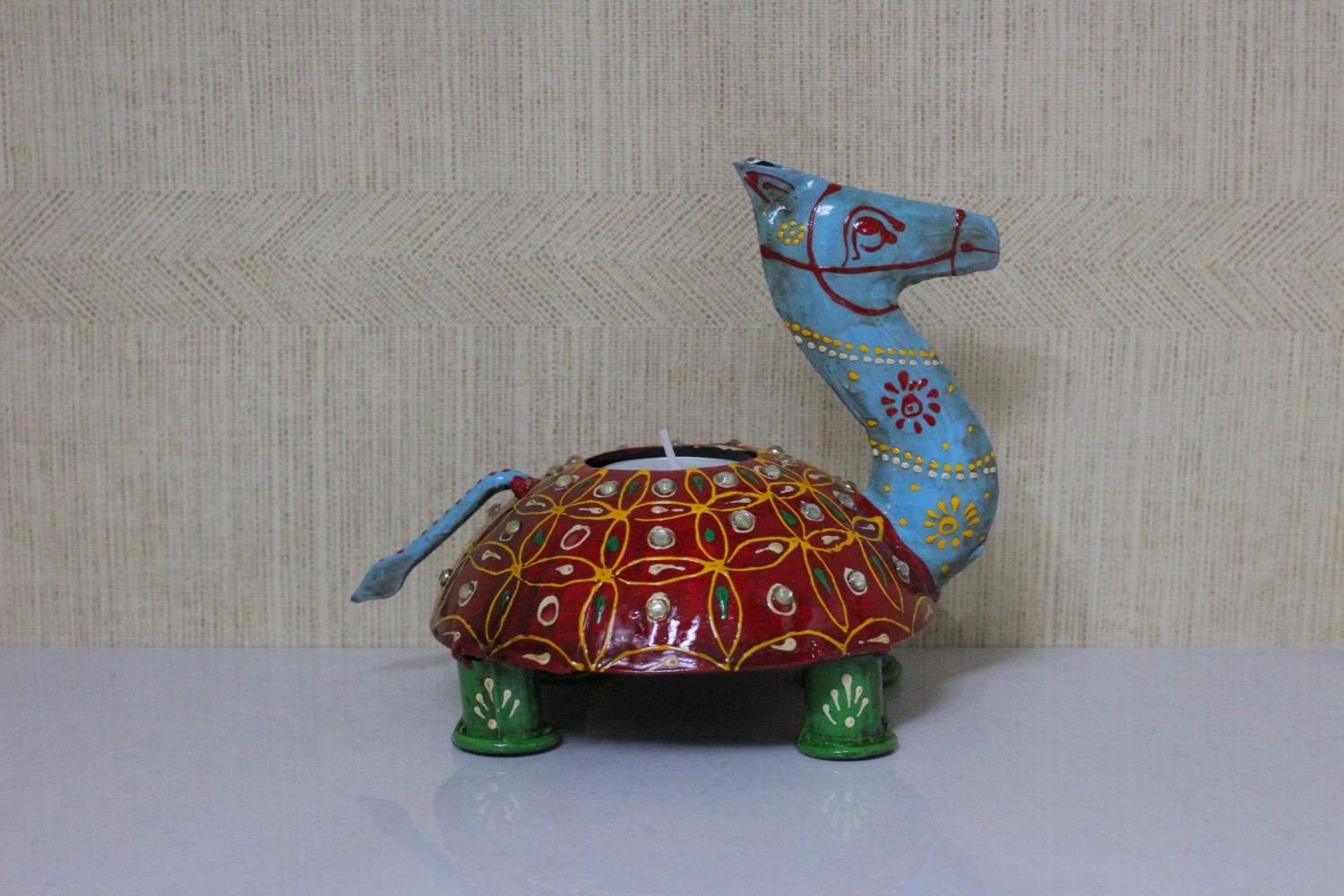 IRON CAMEL CANDLE HOLDER