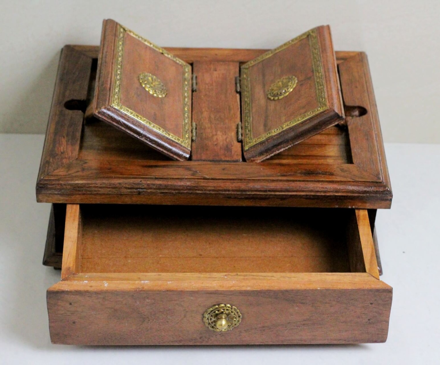 WOODEN HOLY BOOK BOX