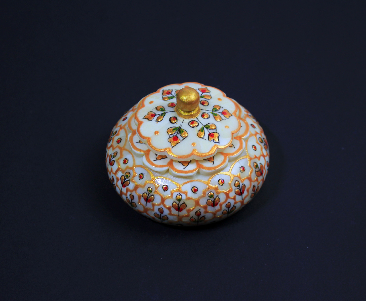 Bone Tobacco Box Embossed