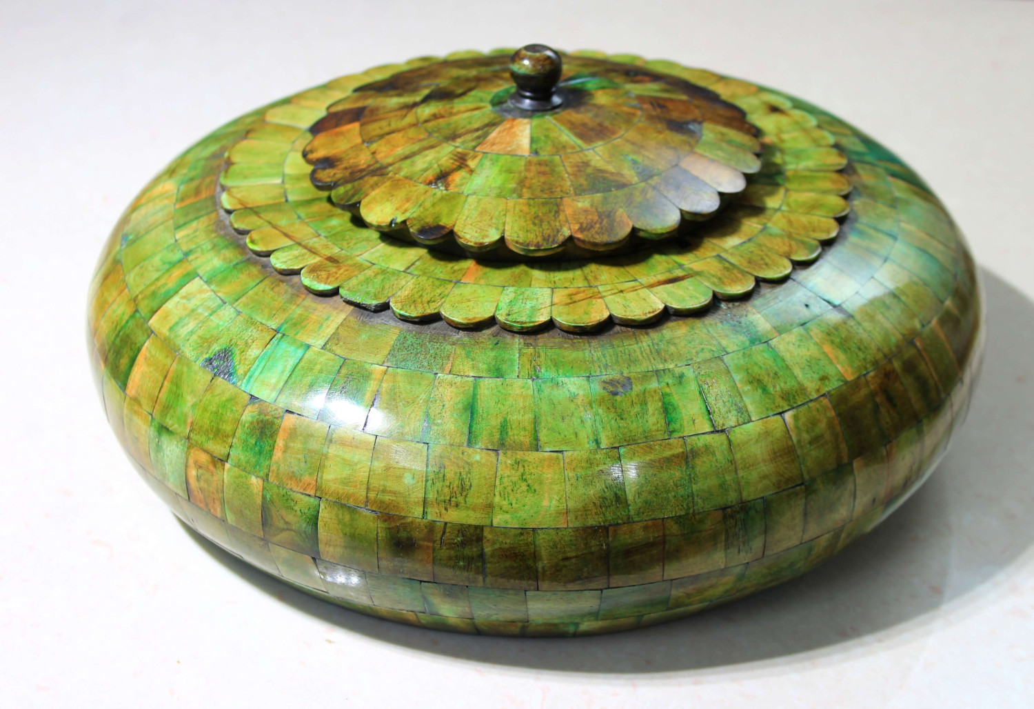 Bone Tobacco Box Green Finish