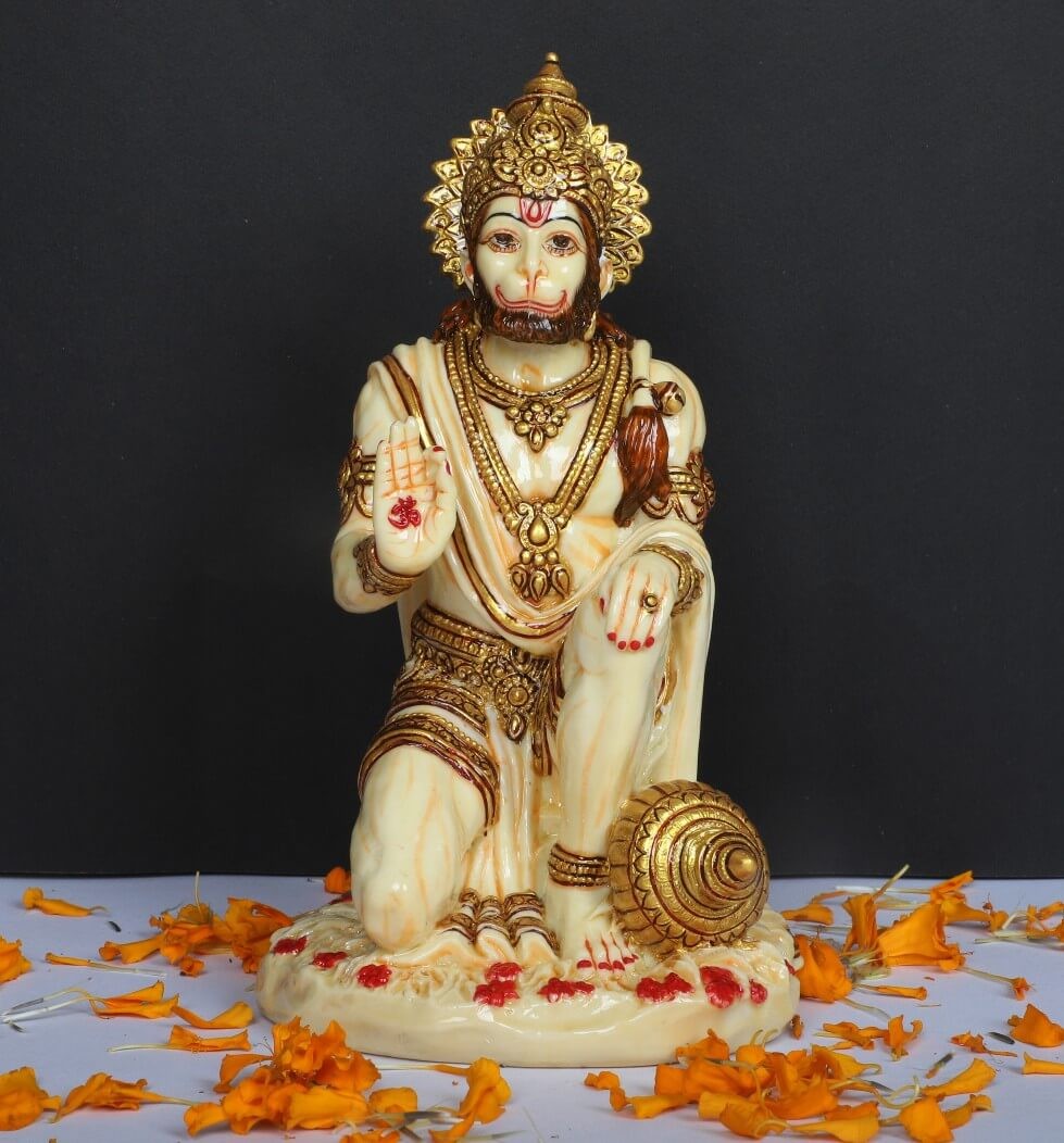 MD SITTING  BLESSING HANUMAN