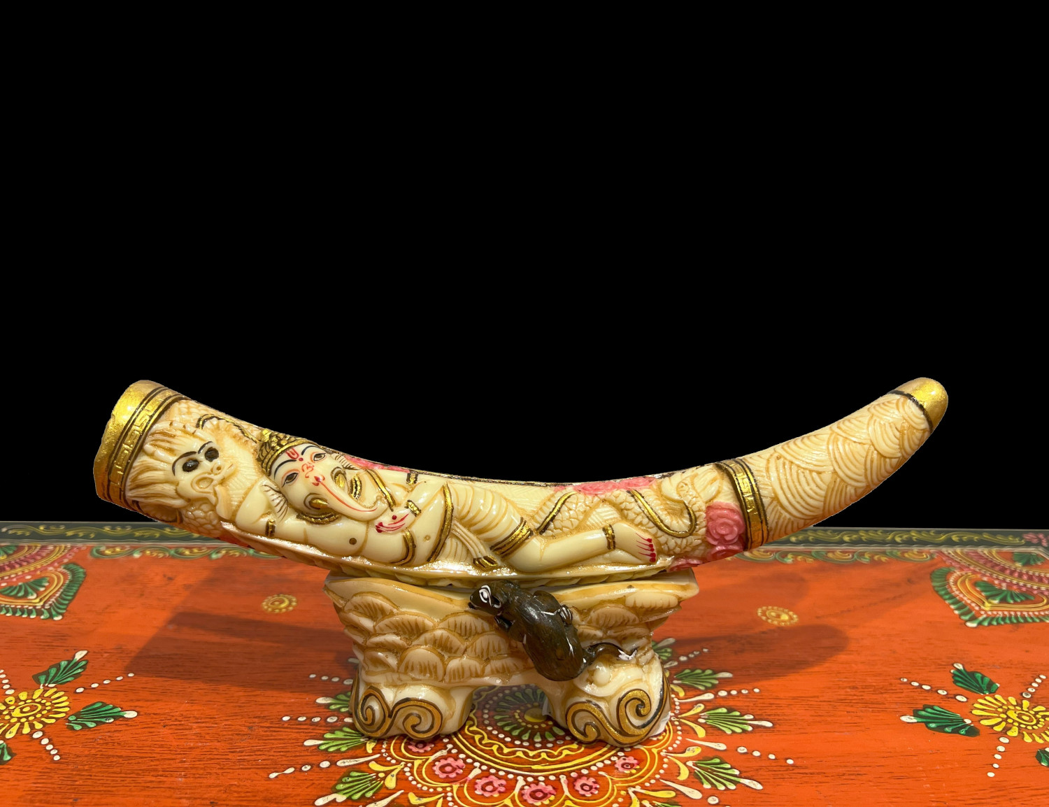 Marble Dust Ganesh Tusk With Base