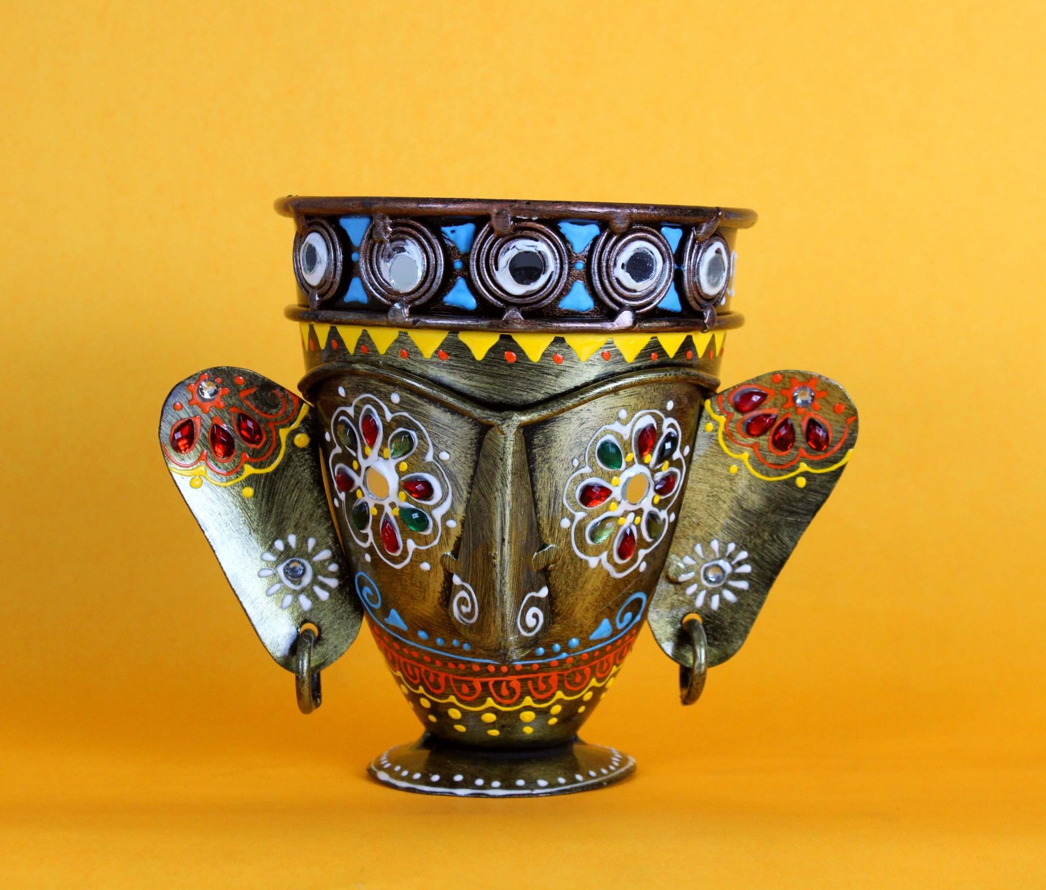 ABORIGINAL FACE IRON CRAFT BASKET