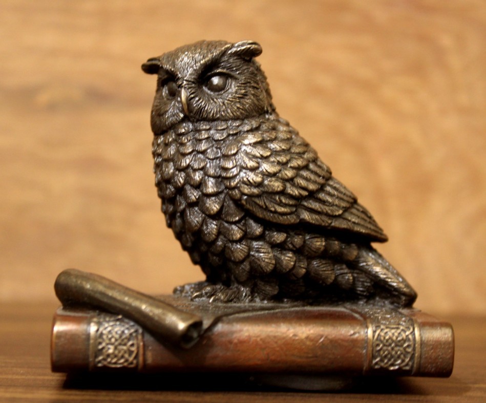 OWL ON BOOK STATUE