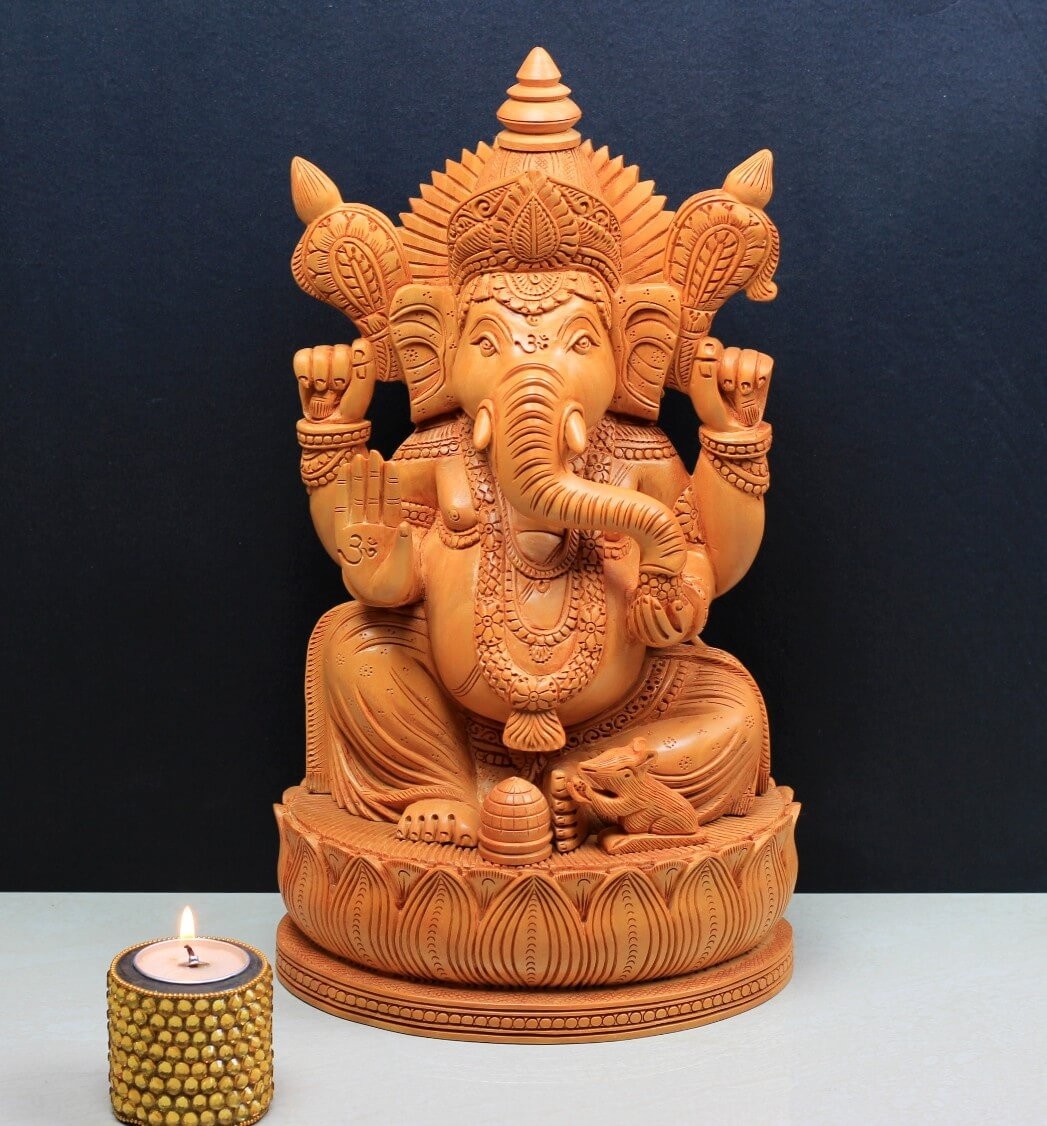 WOODEN FINE CHAKER GANESHA