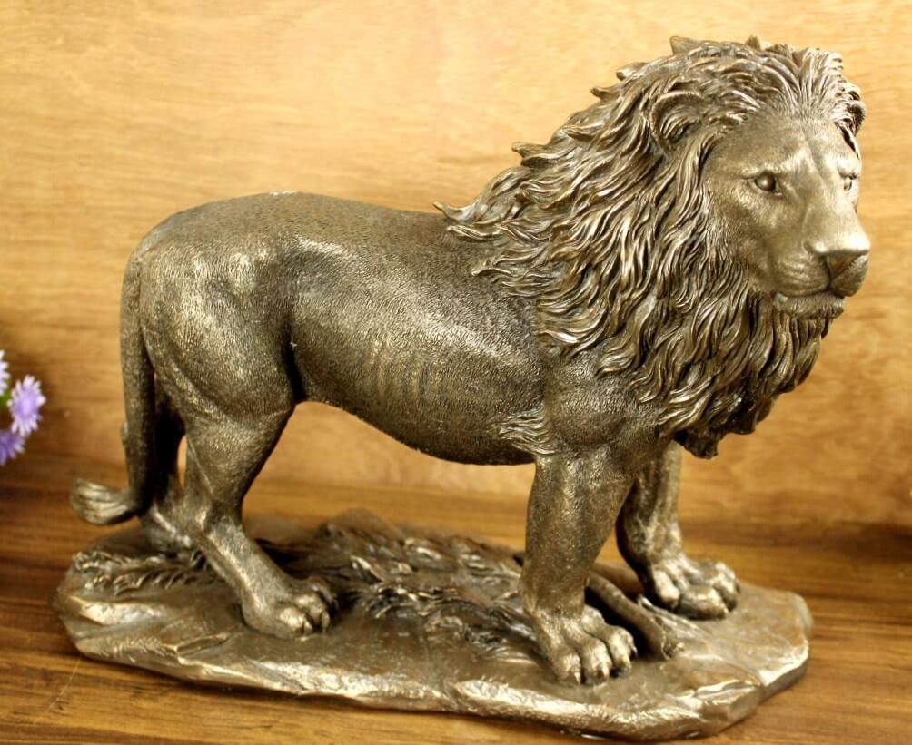 LION STATUE
