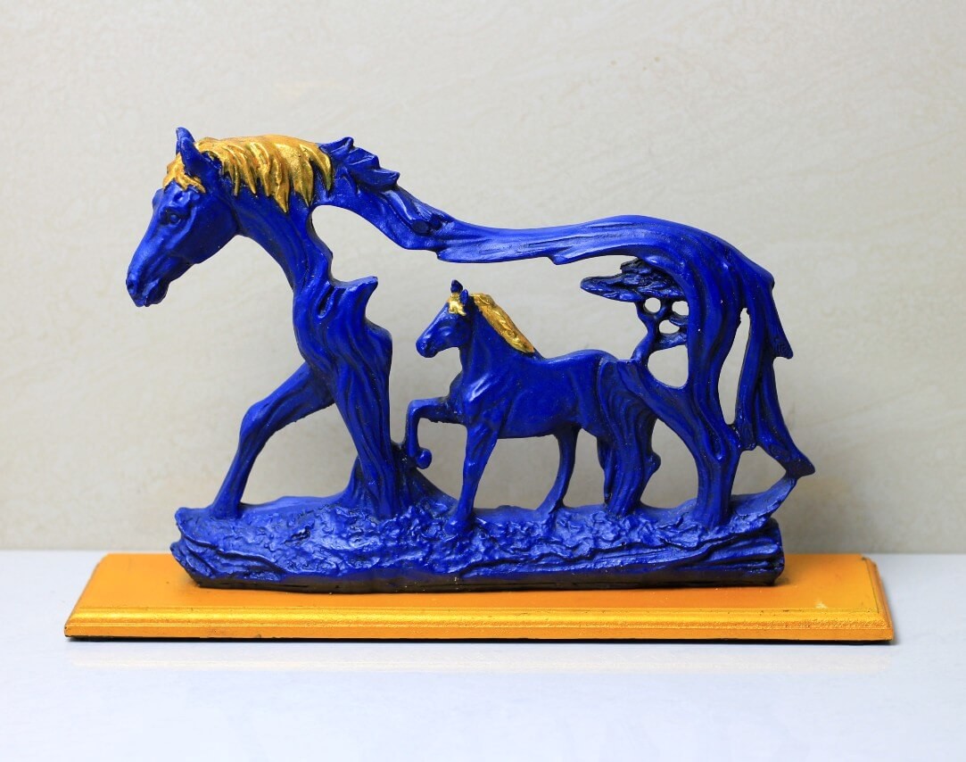 TABLE DÉCOR HORSE IN HORSE